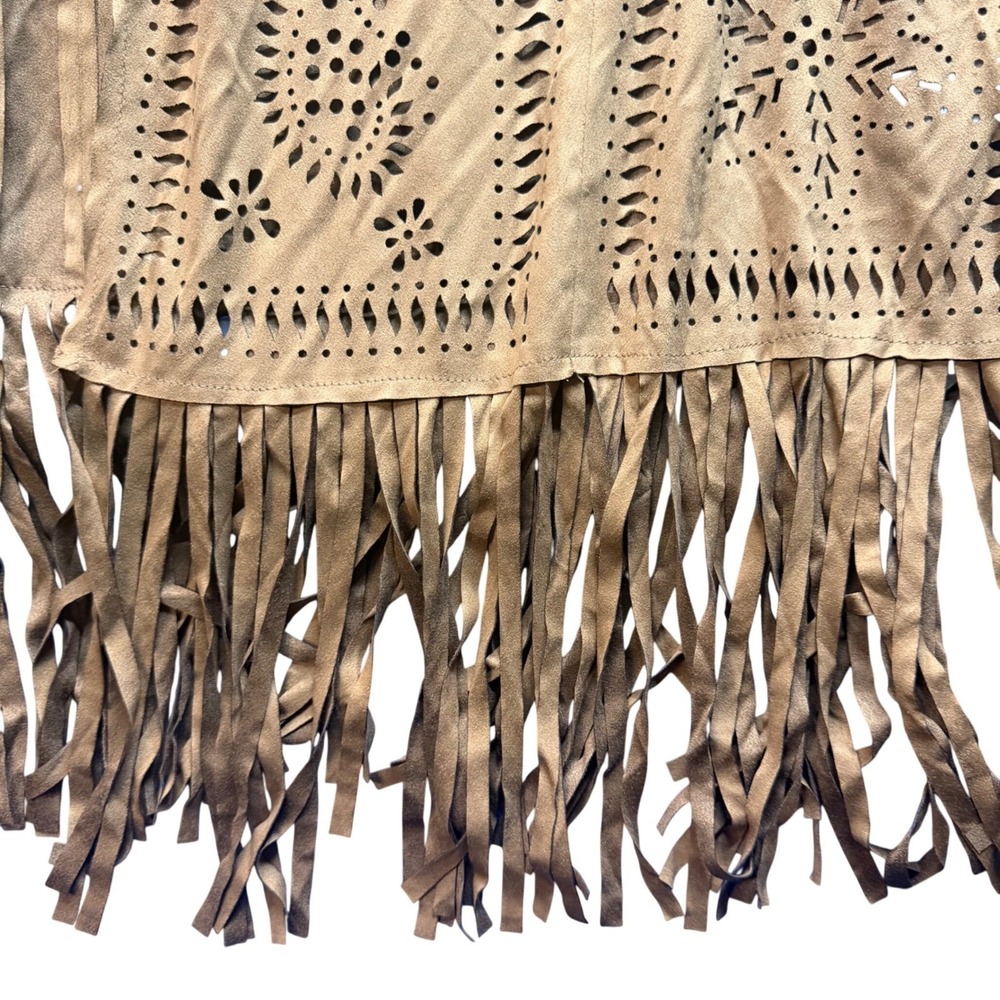 Roamans Vest Women 22/24 Tan Faux Suede Laser Cut Fringe Boho Western Cowgirl - Picture 4 of 8